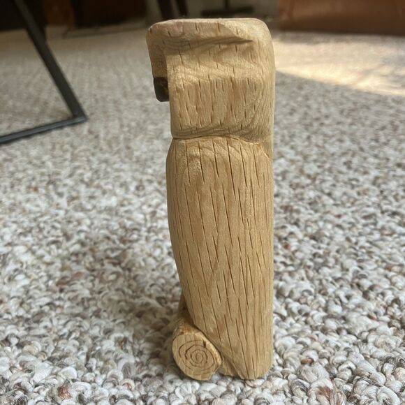 Hand Carved Wooden Owl Statue NT 2016 Perched Bird Artwork 5" Tall - Picture 4 of 9